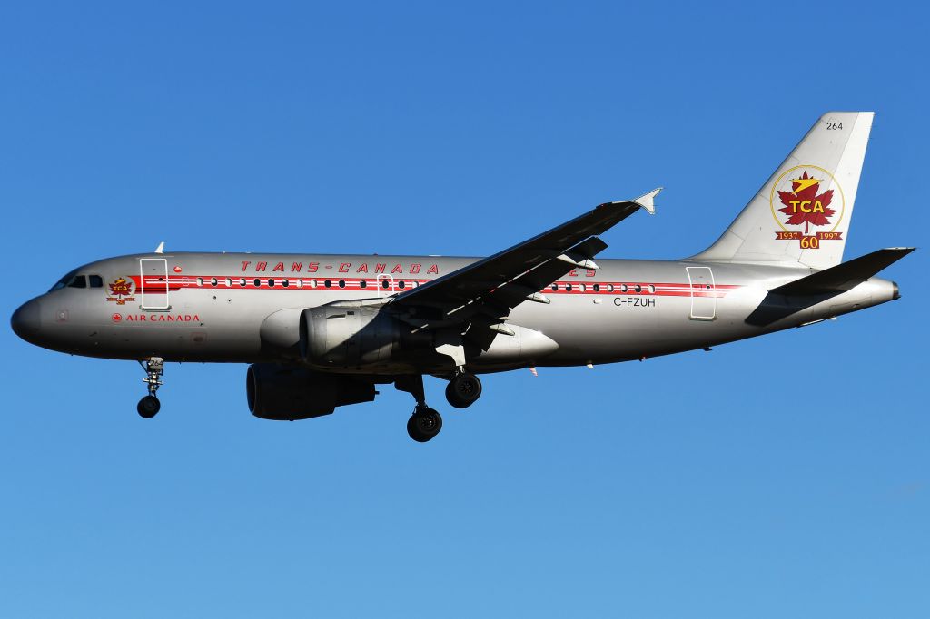 Airbus A319 (C-FZUH) - Air Canada (Retro Livery) Airbus A319 at YYC on Oct 27.