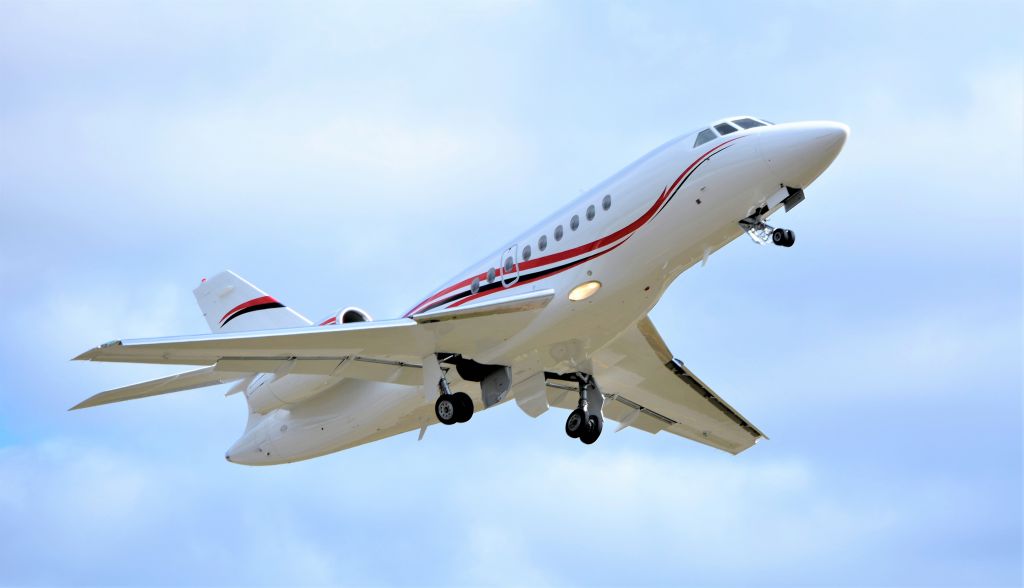 Dassault Falcon 2000 (N48MF)