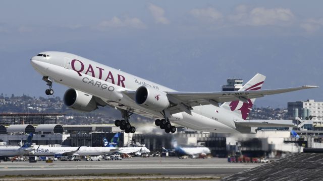 BOEING 777-200LR (A7-BFS) - Departing LAX on 25L