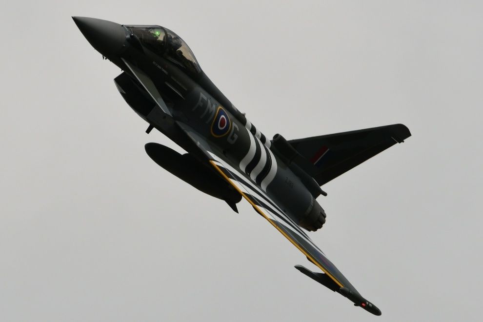 ZJ913 — - RIAT