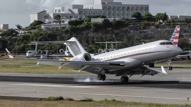 Bombardier Global Express (N165QS)