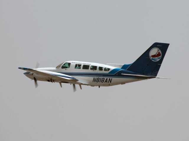 Cessna 402 (N818AN)