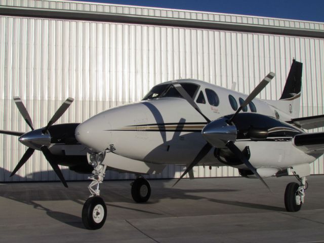 Beechcraft King Air 90 (N644JC)