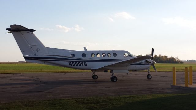 Beechcraft Super King Air 200 (N999VB)