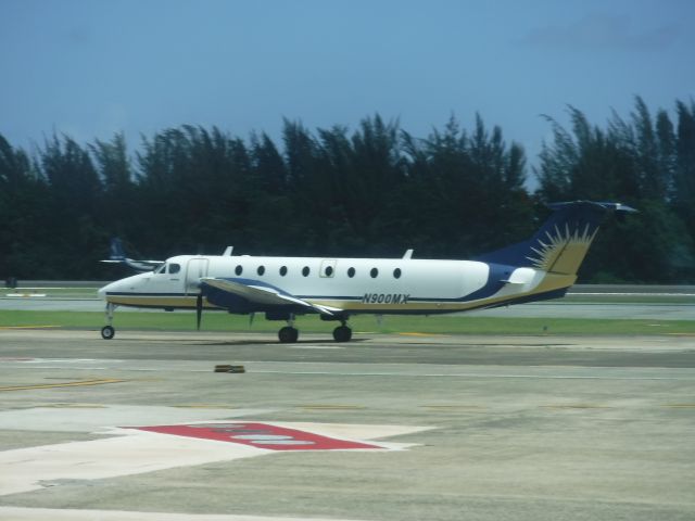 Beechcraft 1900 (N900MX)