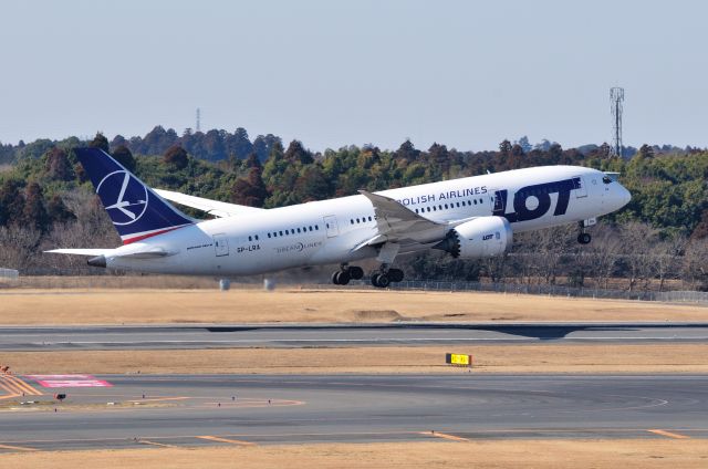 Boeing 787-8 (SP-LRA) - 2016/2/11