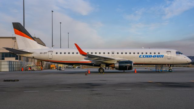 Embraer ERJ-190 (VH-ZPT)