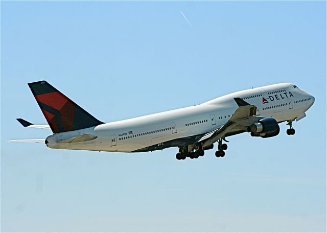 Boeing 747-200 (N669US)