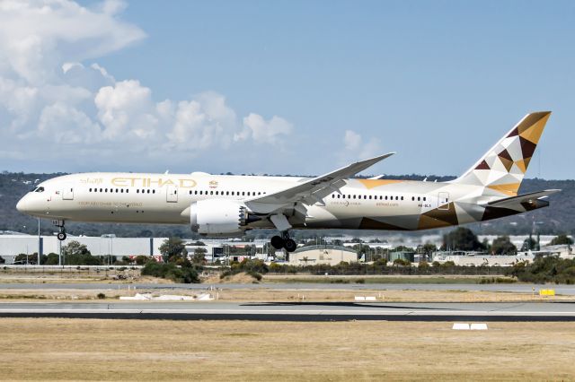 Boeing 787-9 Dreamliner (A6-BLS) - Boeing 787-9 Etihad A6-BLS  R21 YPPH 020418.