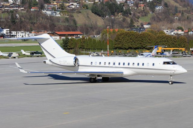 Bombardier Global 5000 (9H-TOR)
