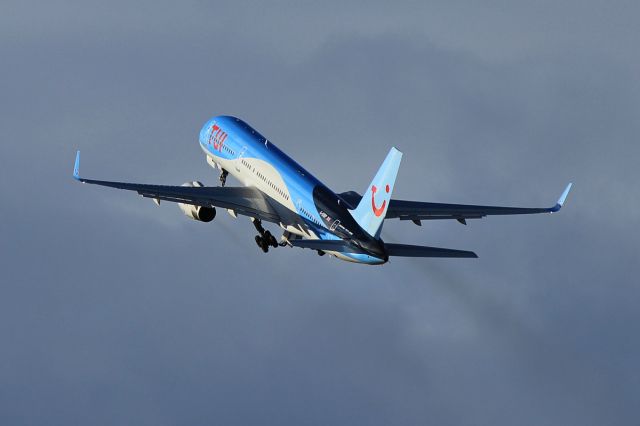 Boeing 757-200 (G-OOBP)