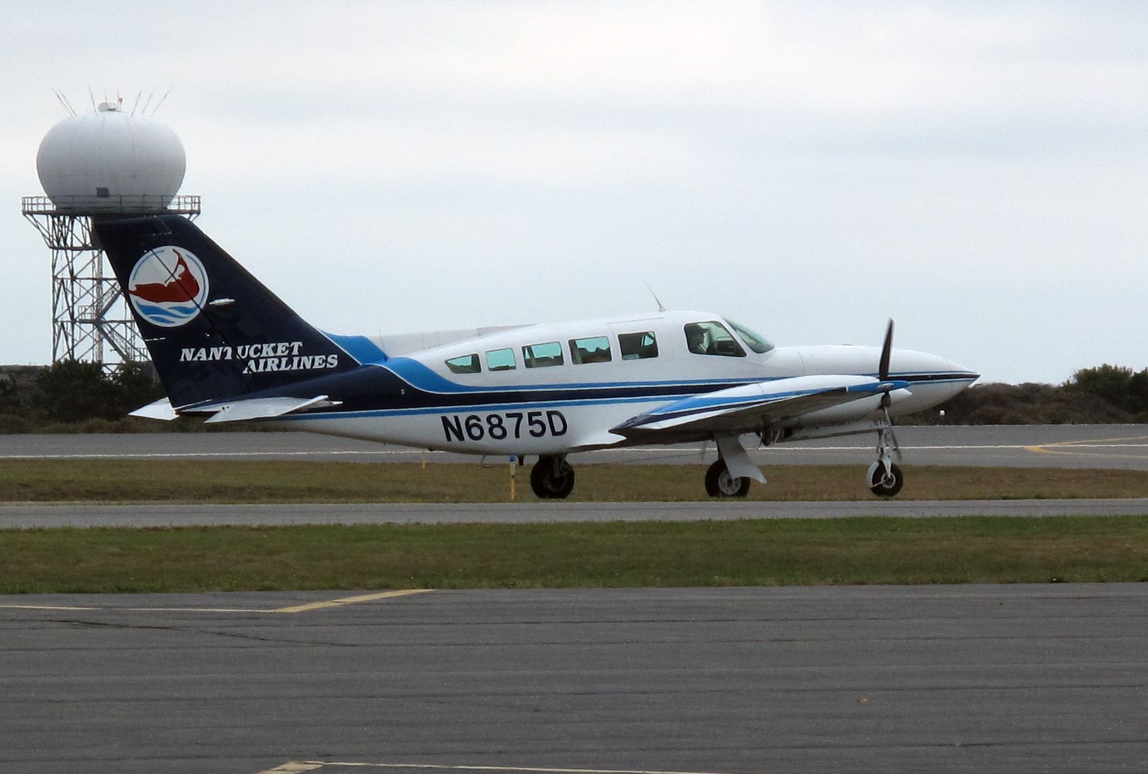 Cessna 402 (N6875D)