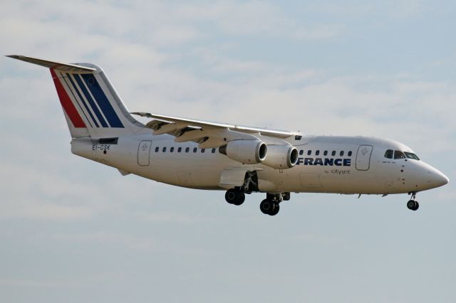 British Aerospace BAe-146-200 (EI-CSK) - "Air France" livery