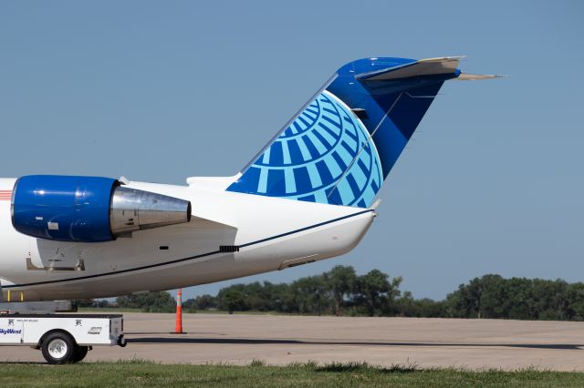Canadair Regional Jet CRJ-200 (N246PS)