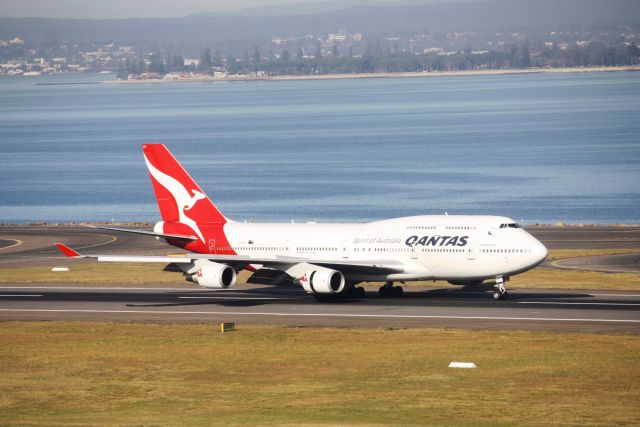 Boeing 747-400 (VH-OEJ)