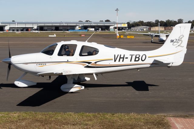 Cirrus SR-22 (VH-TBO)