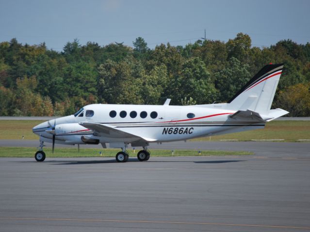 Beechcraft King Air 100 (N686AC) - G W VAN KEPPEL CO at KJQF - 10/10/14