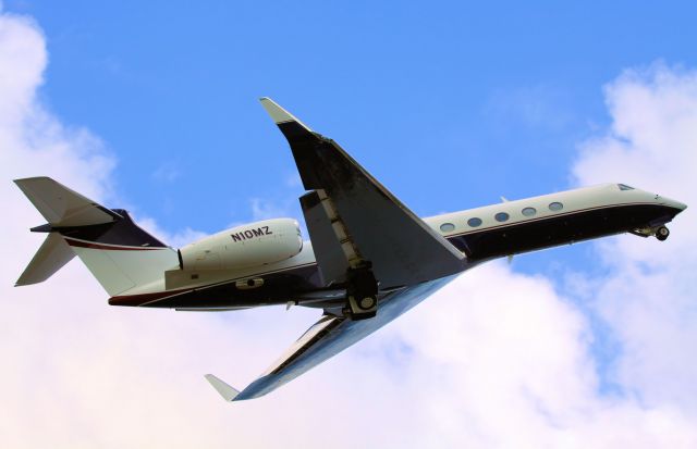 Gulfstream Aerospace Gulfstream V (N10MZ)