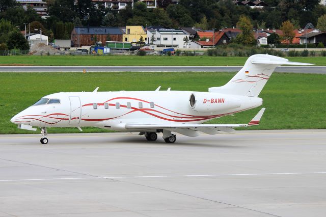 Bombardier Challenger 300 (D-BANN)