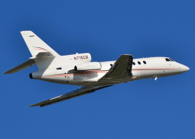 Dassault Falcon 50 (N715CB) - PILOT CORPORATION (NFL Cleveland Browns owner) at KCLT - 5/24/16