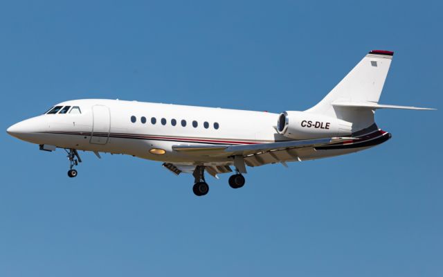 Dassault Falcon 2000 (CS-DLE)