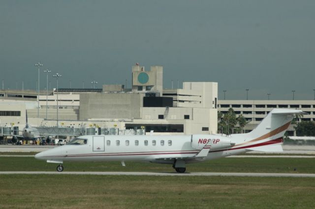 Learjet 45 (N89RP)