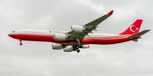 Airbus A340-500 (TC-CAN) - A Turkish government Airbus A345 landing early this evening at Christchurch Airport during the tragic aftermath of the recent terror attack in our city. I understand they are here to assist any Turkish nationals in repatriating their loved ones back to Turkey.