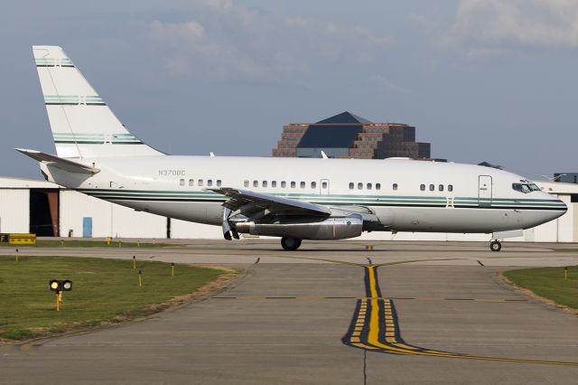 Boeing 737-200 (N370BC)