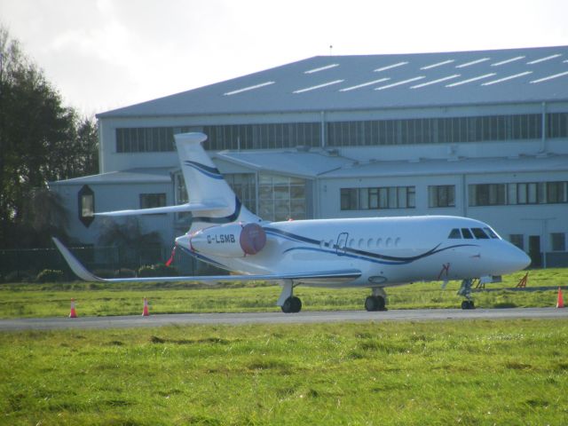 Dassault Falcon 2000 (G-LSMB)