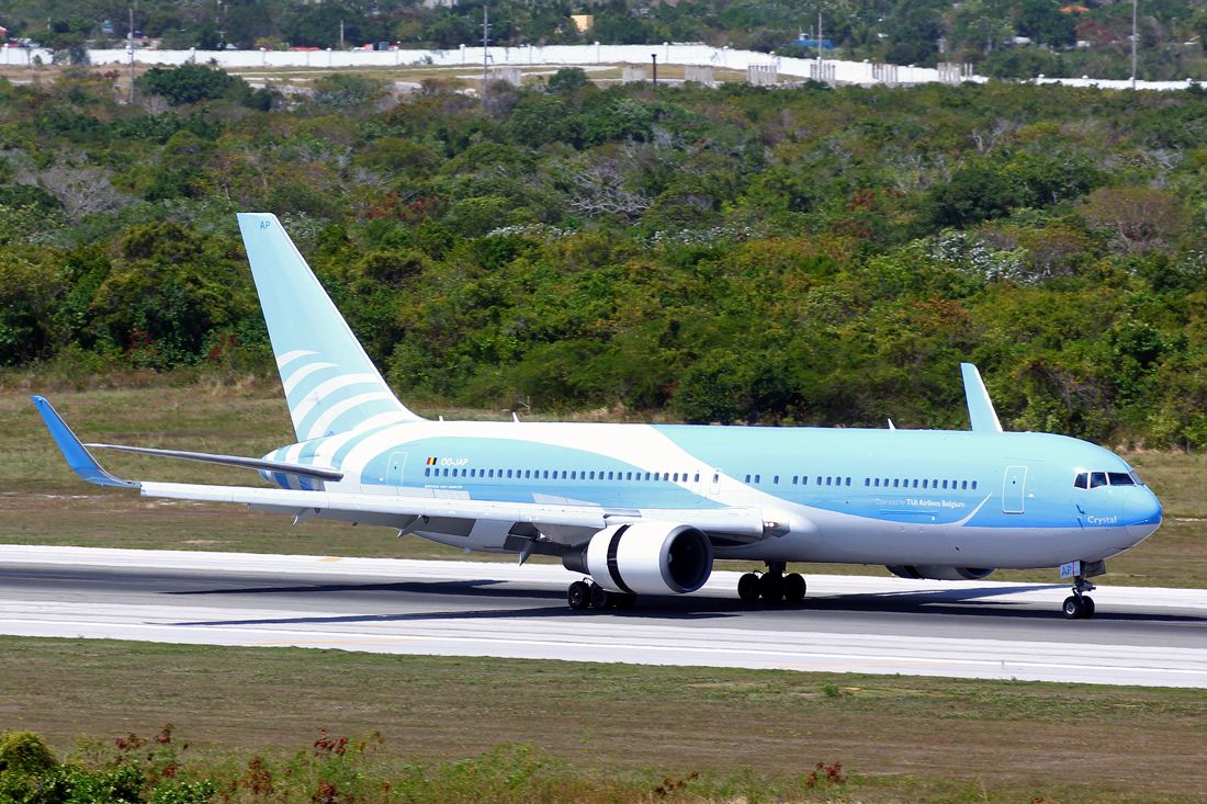 BOEING 767-300 (OO-JAP)