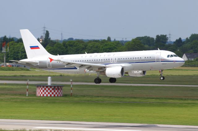 Airbus A320 (VP-BNT) - 30.05.2014