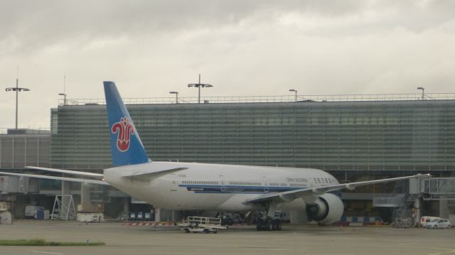 BOEING 777-300 (B-2048) - Delivered to China Southern Airlines in 2014