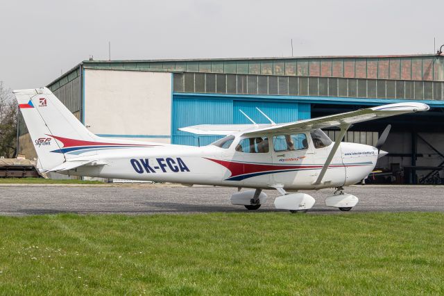 Cessna Skyhawk (OK-FCA)