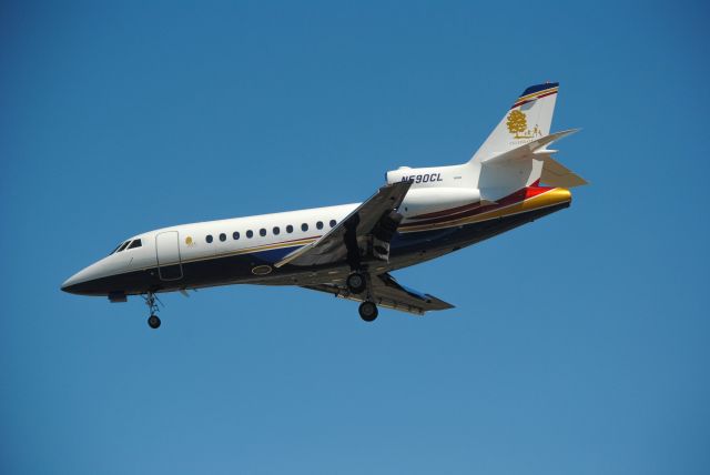 Dassault Falcon 900 (N590CL) - International Aviation LLC 2003 Dassault Aviation Falcon 900EX (N590CL) landing on Runway 30L at Hobby Airport. 