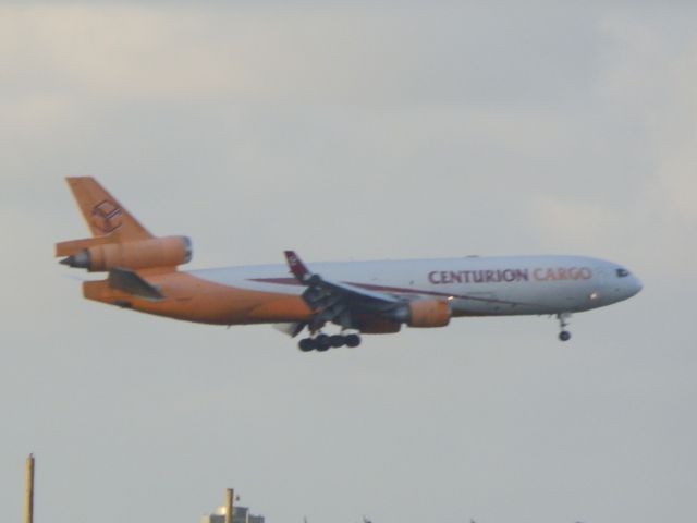 Boeing MD-11 (N986AR)