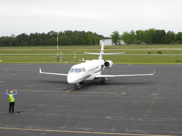 IAI Gulfstream G200 (N727QS)