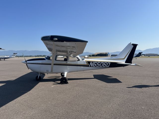 Cessna Skyhawk (N6506D)