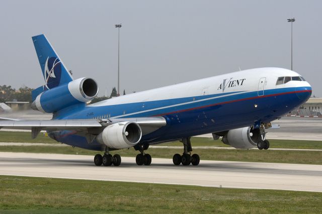 McDonnell Douglas DC-10 (Z-ARL)