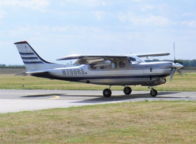 Cessna P210 Pressurized Centurion (N700RS)