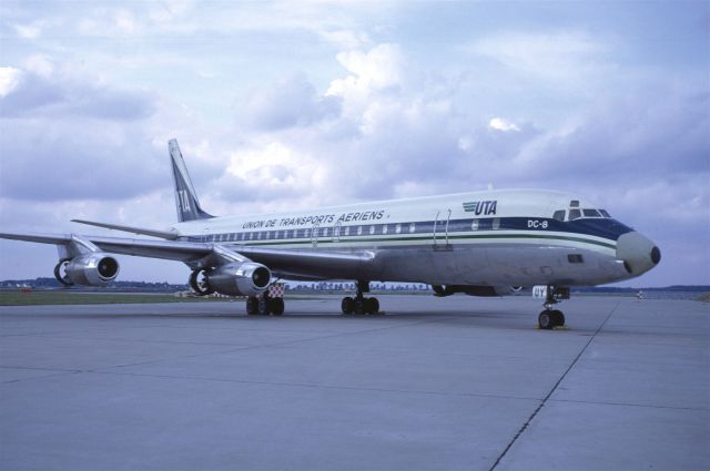 McDonnell Douglas Jet Trader (F-BIUY) - DC-8-33 in July 1969 at Düsseldorf (EDDL)