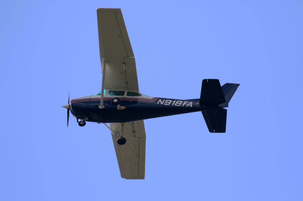 Cessna Skylane (N918FA)
