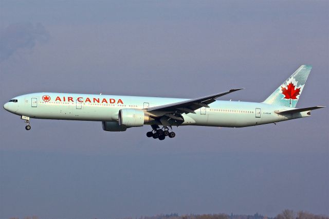 BOEING 777-300ER (C-FRAM)