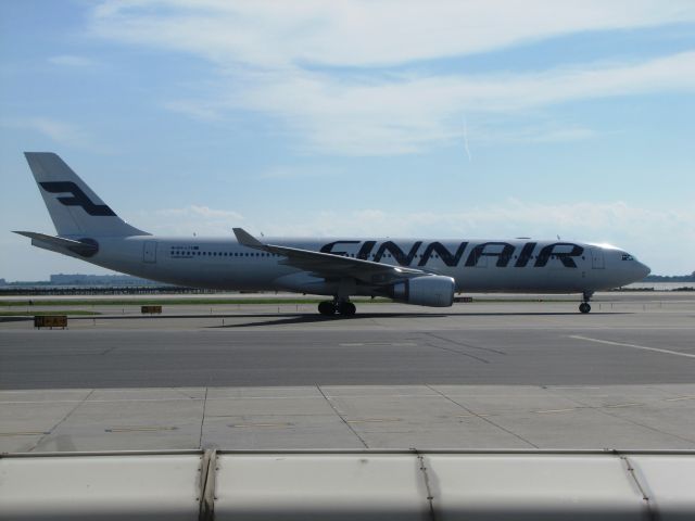 Airbus A330-300 (OH-LTS)
