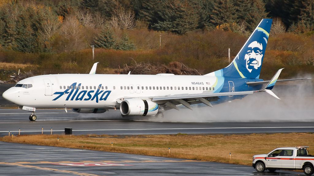 Boeing 737-800 (N546AS) - Alaska Airlines ASA89/AS89 from Anchorage (PANC/ANC) lands on runway 26br /This is Alaska's first 737-890NG, delivered Feb 3, 2005br /Photo date: 10/13/24br /Upload date: 1/4/25