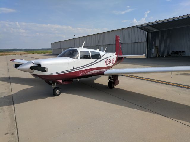 Mooney M-20 Turbo (N654JB)