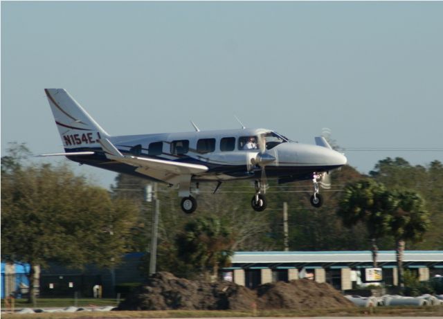 Piper Navajo (N154EJ)