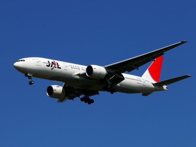 Boeing 777-200 (JA705J)