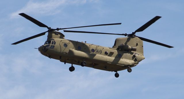 Boeing CH-47 Chinook (1108091) - A US Army Boeing CH-47F Chinook on approach above Runway 27 at Jack Edwards National Airport, Gulf Shores, AL - March 30, 2018. 