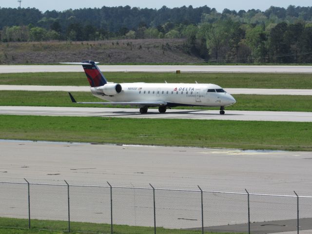 Canadair Regional Jet CRJ-200 (N8905F) - Delta Connection CRJ200! (4/2/16)