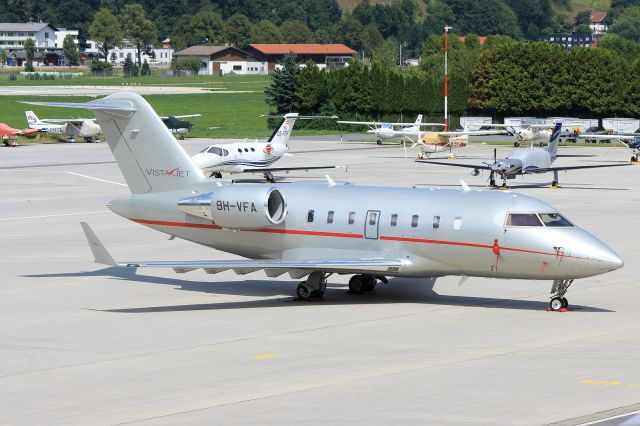 Canadair Challenger (9H-VFA)